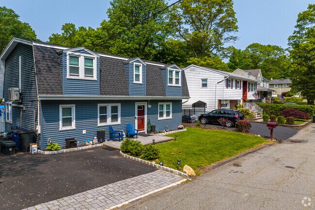 Hopatcong neighborhoods feature colorful homes with easy access to lake recreation.