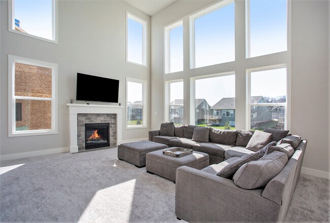 6695 Dickson Dr unit 36482201, Grand Ledge, MI 48837 - photo 2