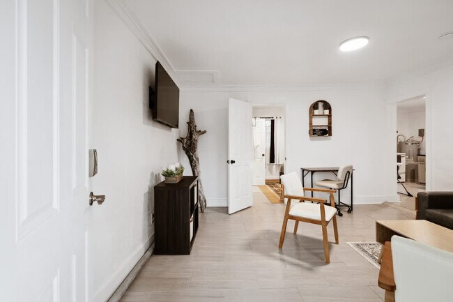 2904 Berwick St unit ID1310516P, Pensacola, FL 32503 - photo 4