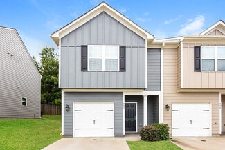 402 Highwood Ln, East Point, GA 30344