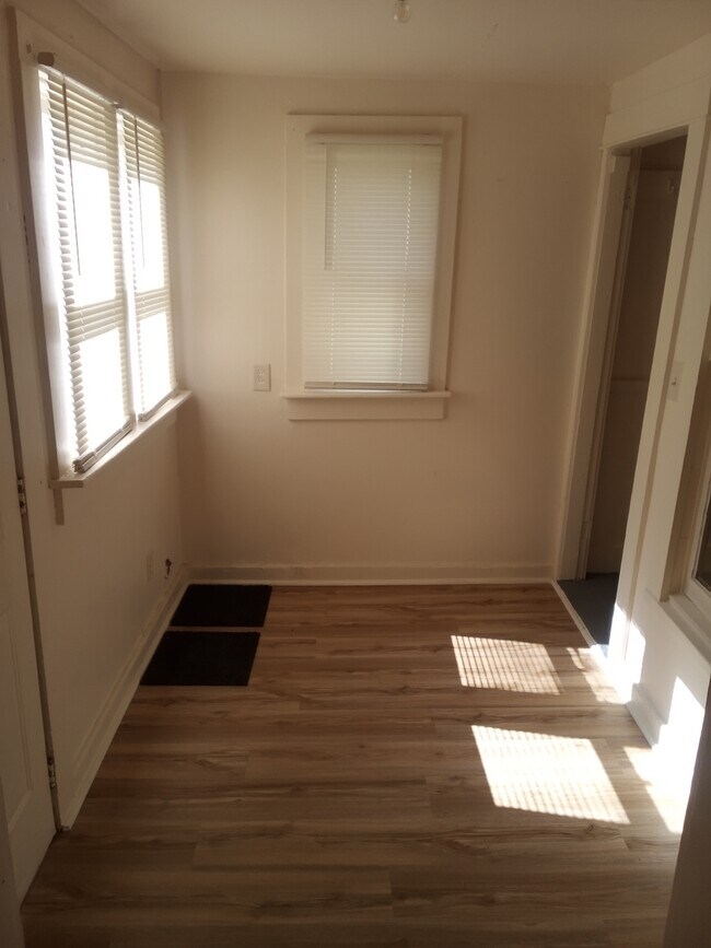 1126 Degroff St, Fort Wayne, IN 46808 - photo 7