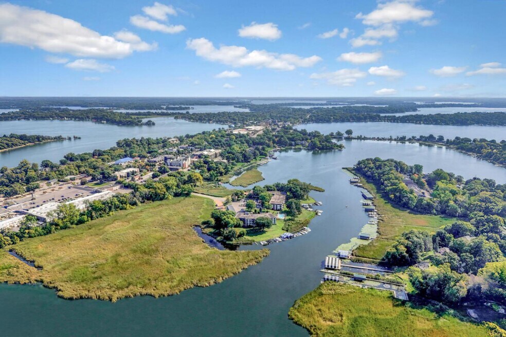 Dockside Apartments on Lake Minnetonka