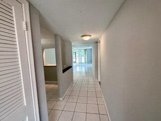 1855 W 60th St Unit 301, Hialeah, FL 33012