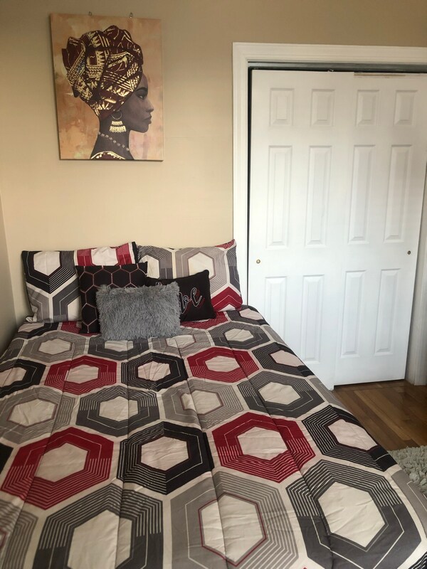 6630 S Ingleside Ave unit 2, Chicago, IL 60637 - photo 3