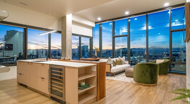 3930 Blake St unit 1B, Denver, CO 80205 - photo 2