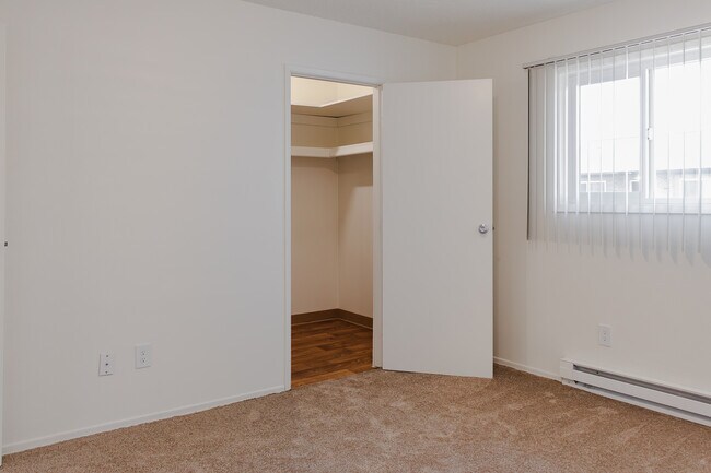 Gateway Park, Portland, OR 97220 - photo 5