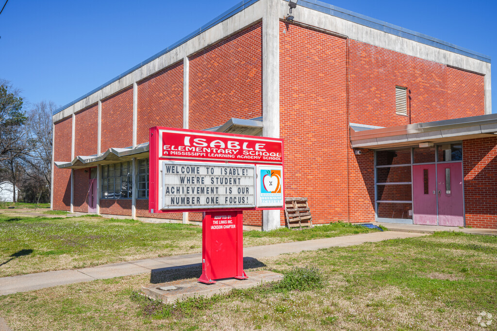 Isable Elementary School is a
public elementary school located in West Jackson.