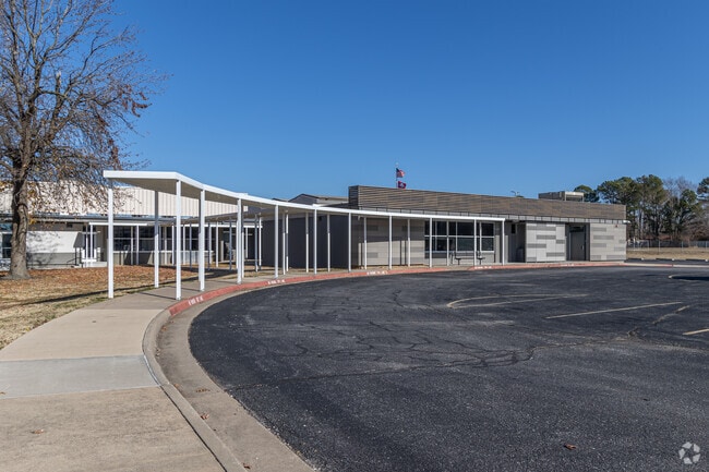 Westside Elementary School has a student-teacher ratio of 15 to 1.