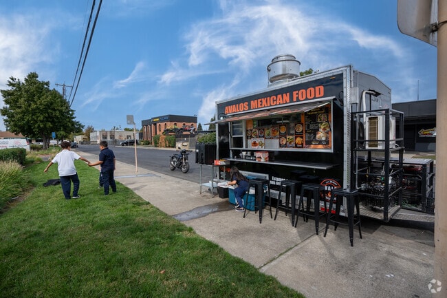 Princess Park has food trucks here and there throughout the entire neighborhood.