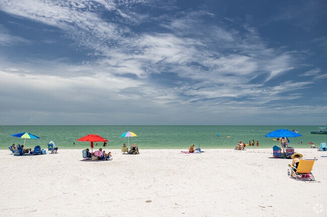Bonita Shores offers gulf beaches a short ride away.
