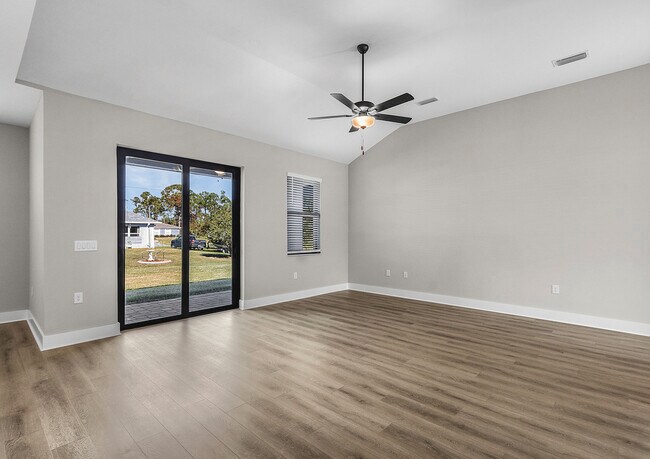 1237 E Price Blvd unit 37991452, North Port, FL 34288 - photo 3