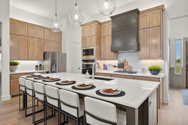 10-609 Trinity St033_RT.jpg