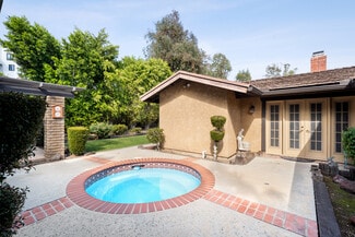 1557 E Puente St, Covina, CA 91724