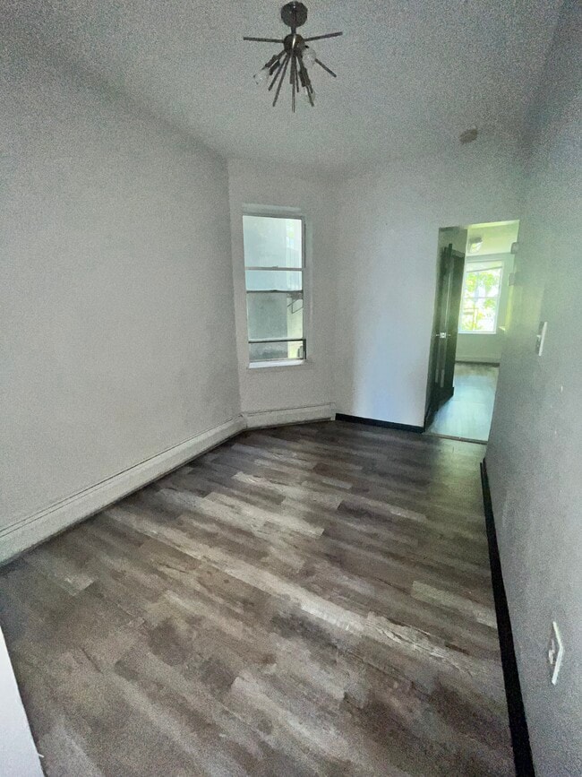 89-91 East 25th St 3