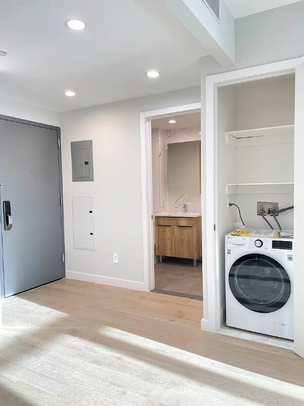 28-09 39th Ave, Long Island City, NY 11101 - photo 7