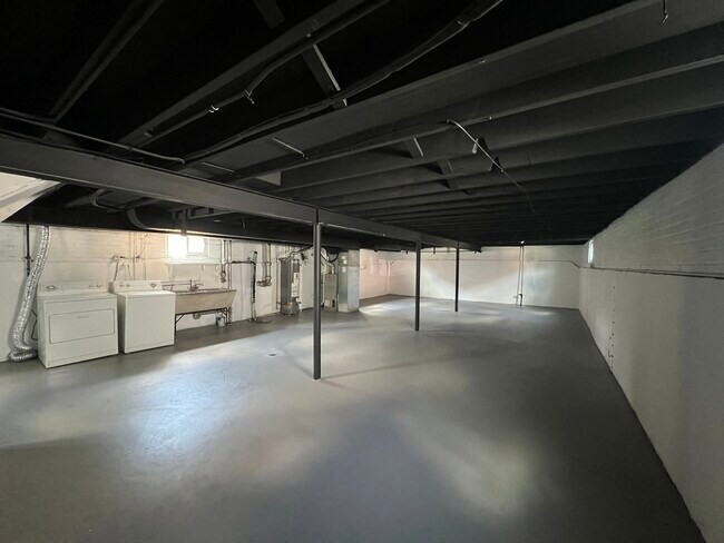 14325 Karlov Ave, Midlothian, IL 60445 - photo 7