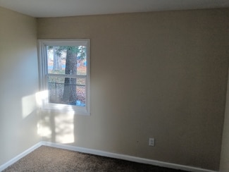 1137 Regent St, Lansing, MI 48912