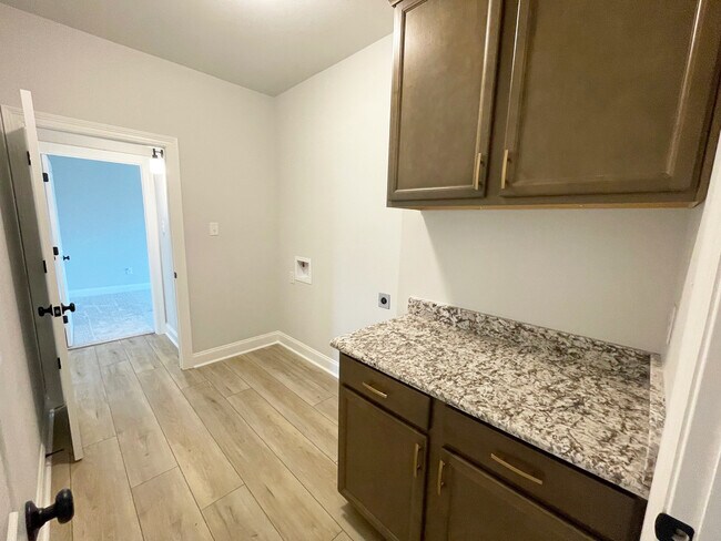 102 Hidden Meadows Dr, Lafayette, LA 70506 - photo 4