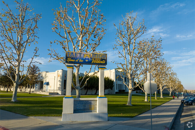 Taft Union High School
Public High School
Taft, CA
