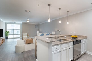 328 E Freemason St, Norfolk, VA 23510