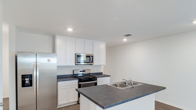 174 Ebbsfleet Dr unit 38476416, Uhland, TX 78640 - photo 4