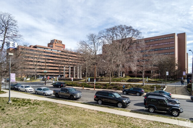 Albert Einstein Medical Center is in Logan PA.
