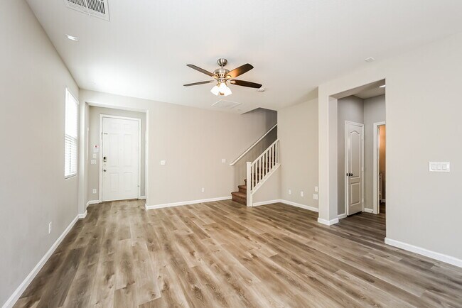 6344 Alpine Tree Ave, Las Vegas, NV 89139 - photo 4