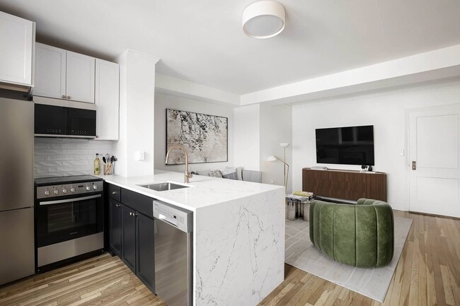 Pelham Hall, Brookline, MA 02446 - photo 6