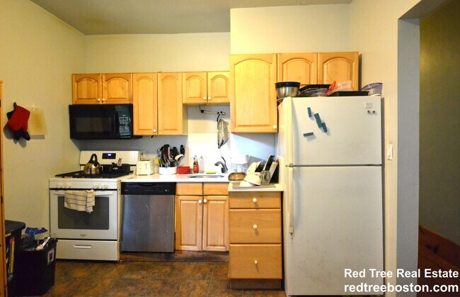 12 Bennett St unit 1, Brighton, MA 02135 - photo 3