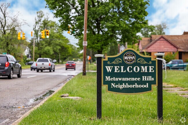 Metawanne Hills is a historic neighborhood on the north side of Flint.