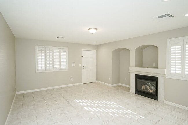 9281 Hainsworth Ave, Las Vegas, NV 89148 - photo 4