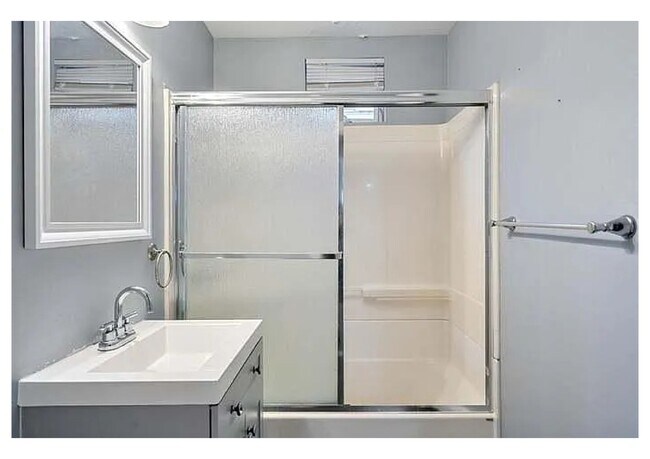 23 Beale St unit 3, Dorchester Center, MA 02124 - photo 6