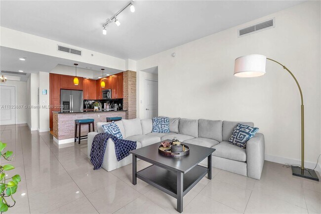 Strada 315 unit 1405, Fort Lauderdale, FL 33301 - photo 6
