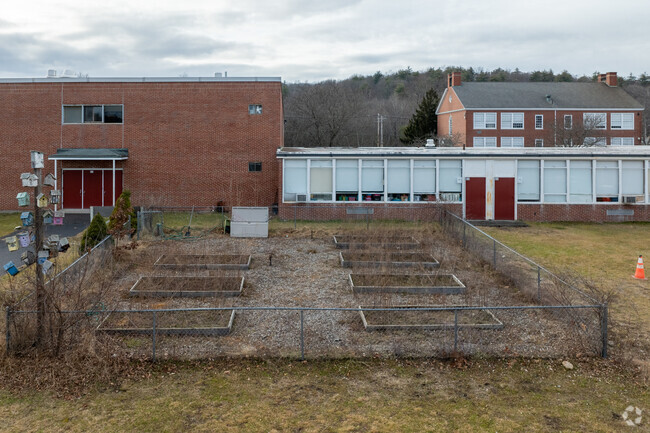 Lura A. White Elementary School is a public school in Ayer.