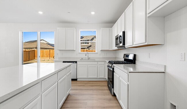 1109 Potter Dr, Lathrop, CA 95330 - photo 5