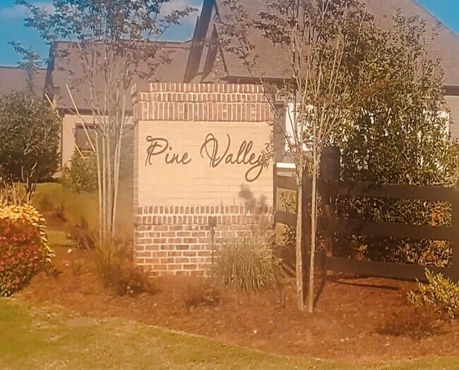 Fully Furnished Home - 1952 Crumhorn Ave, Boiling Springs, SC 29316 - photo 6