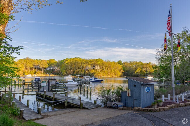The Annapolis Landing Community Marina is a private marina for residents of the neighborhood.