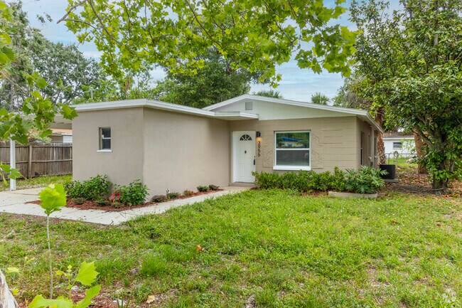 Smaller, traditional homes can be found next to Fairway Village.