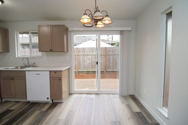 7615-7615 N Curtis Ave unit 7615, Portland, OR 97217 - photo 7