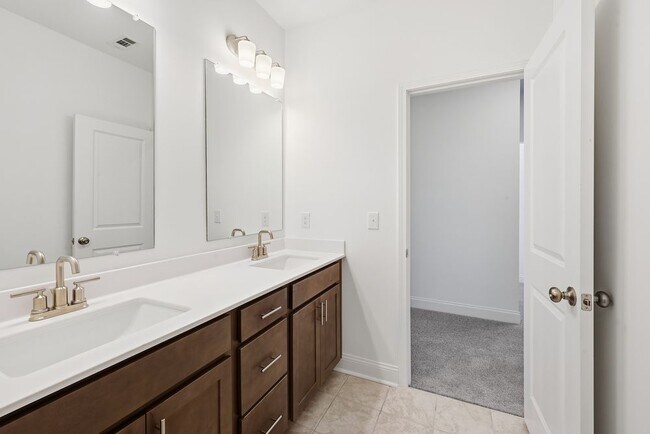 4042 Alderstone Dr, Flowery Branch, GA 30542 - photo 7