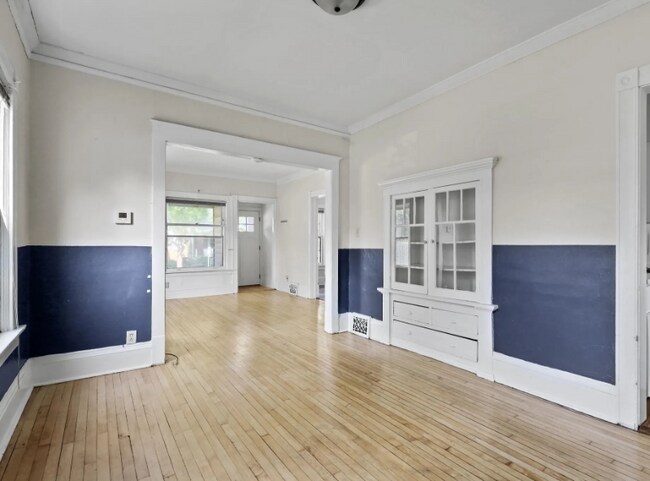 2202 N 55th St unit Lower, Milwaukee, WI 53208 - photo 5