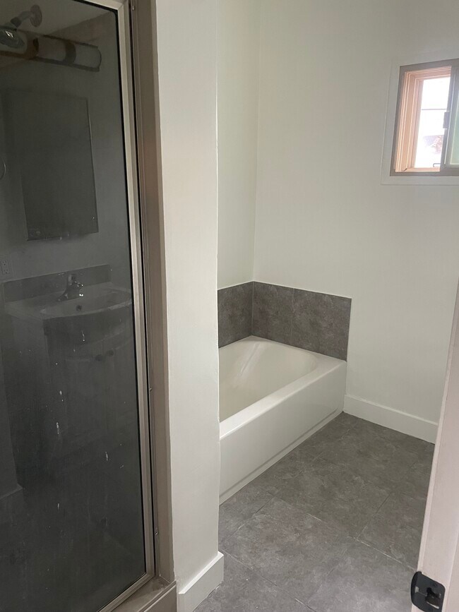 10411 S Van Ness Ave unit Van ness, Inglewood, CA 90303 - photo 4