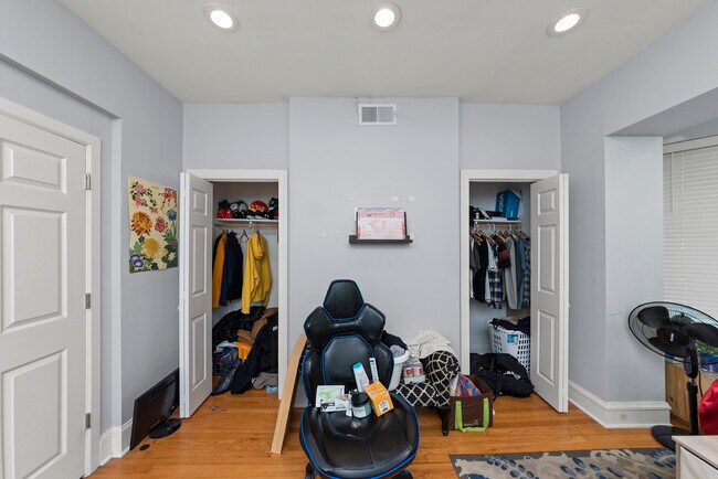 1545 W Addison St unit 2, Chicago, IL 60613 - photo 7