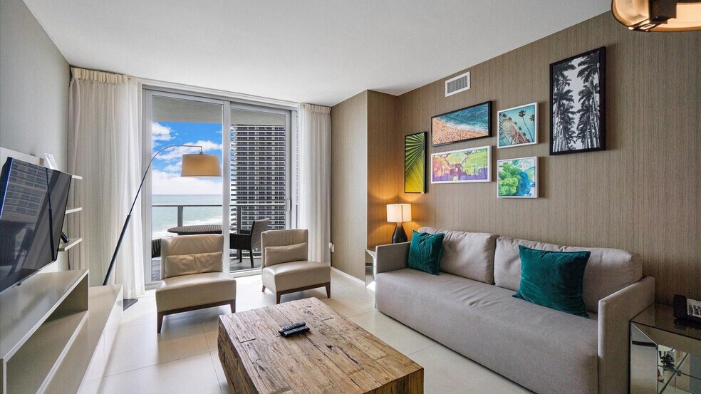 3101 E Hallandale Beach Blvd unit FL15-ID1049822P, Hallandale Beach, FL 33009 - photo 1