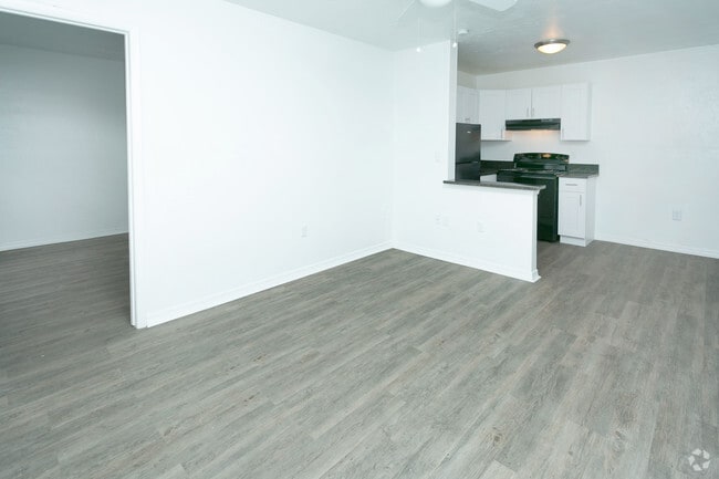 Hamlet Cove, Gainesville, FL 32608 - photo 6