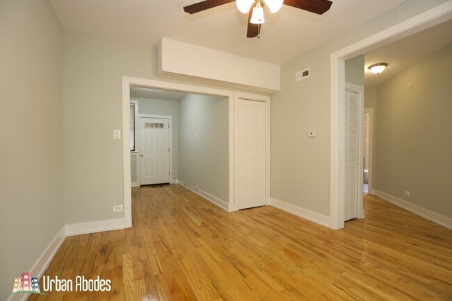 3908 N Janssen Ave unit A04C, Chicago, IL 60613 - photo 7