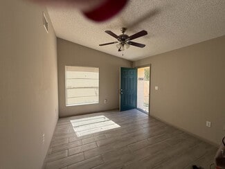 1958 Crystal Grove Dr Unit 4, Lakeland, FL 33801