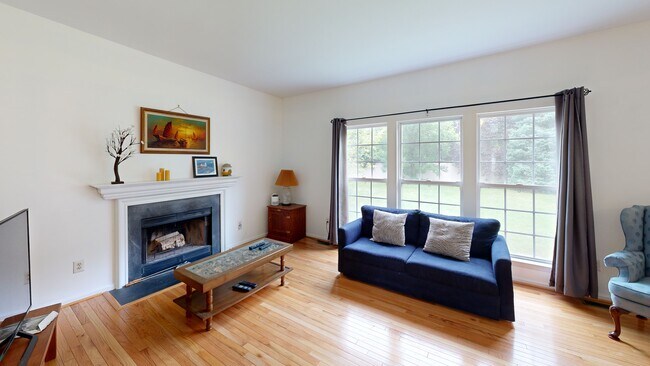 7 Sequoia Dr, Dayton, NJ 08810 - photo 2