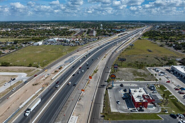 The city of San Juan has easy access to the surrounding cities via Interstate 2.