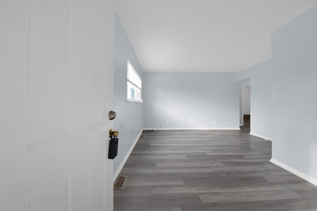 849 Wellington Blvd unit 849, Columbus, OH 43219 - photo 2